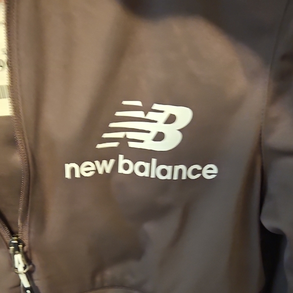 New Balance Charcoal Pullover Jacket - Picture 3 of 5